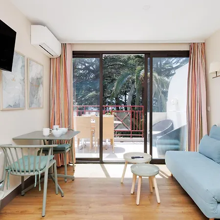 Upstays Garden Terrace Pool 28m2 * 戛纳